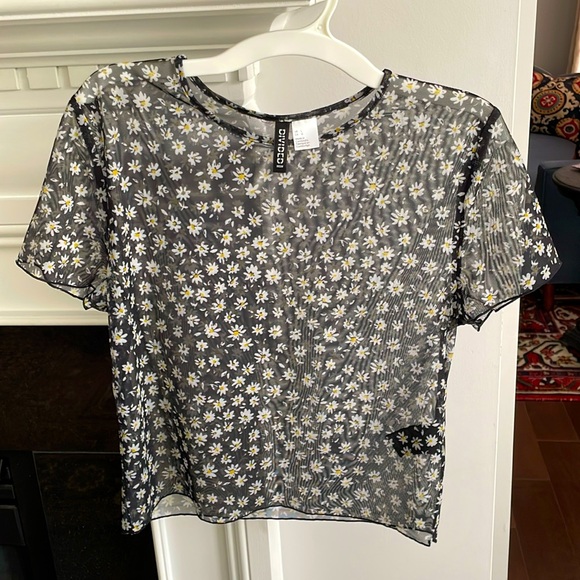 H&M Daisy Print Crop Top - Picture 6 of 13